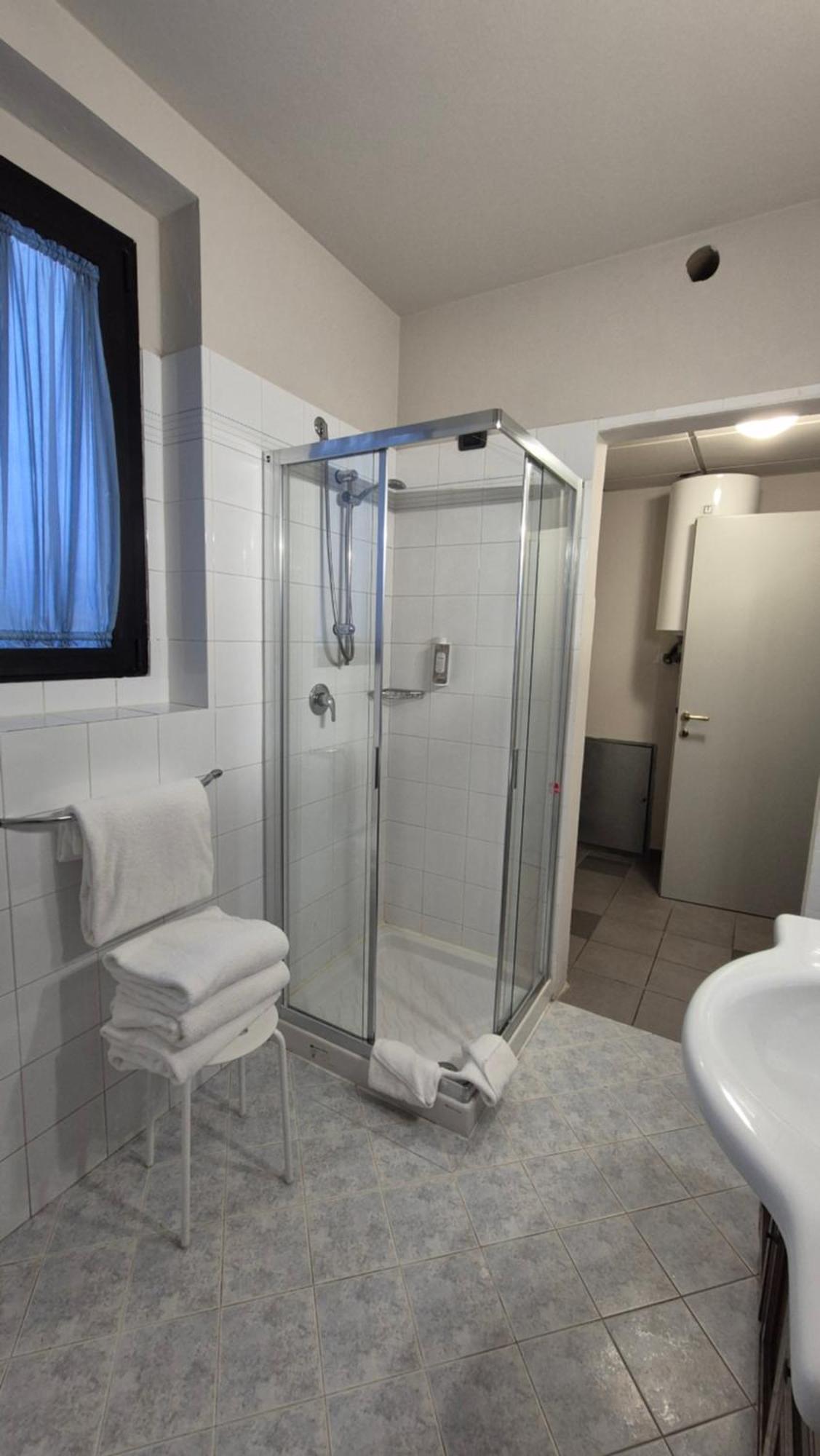 Hotel Le Cerbaie Altopascio Bagian luar foto